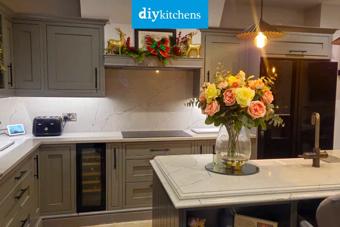 An Innova Helmsley Heron Grey Inframe #kitchen | DIY Kitchens