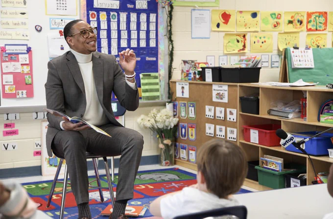 Chancellor Ferebee reads to students at Barnard Elementary School.