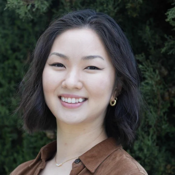 A headshot of graduate student Alisha Bi.