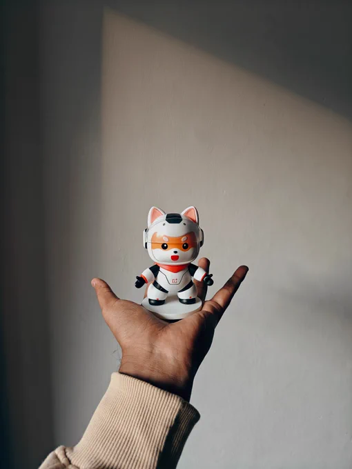 Una X OxygenOS OnePlus Limited Edition Collectible Una