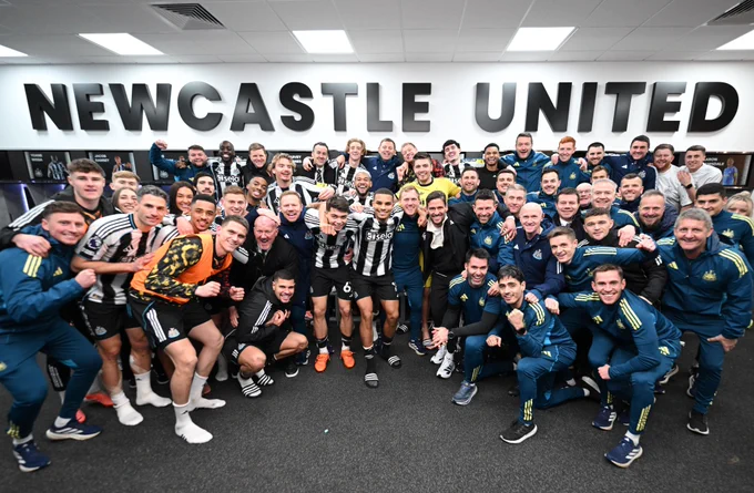Team photo after win over Palace