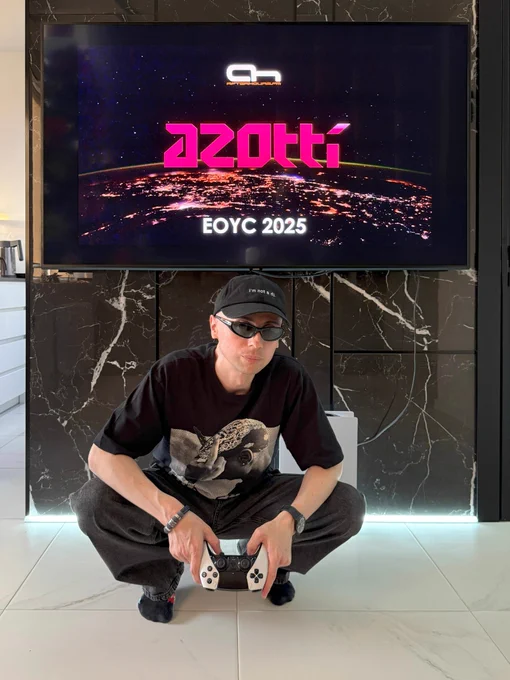 🌍 Friends! I’m playing at the End Of Year Countdown on AfterHours FM
01.01.2026 · 9 PM CET
✨ Happy Holidays and See You Soon! https://ah.fm/end-of-year-countdown-2025-433-artists-on-ah-fm/