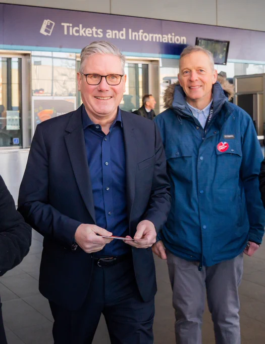 Pic of Keir Starmer and Matt Rodda at Reading Station
