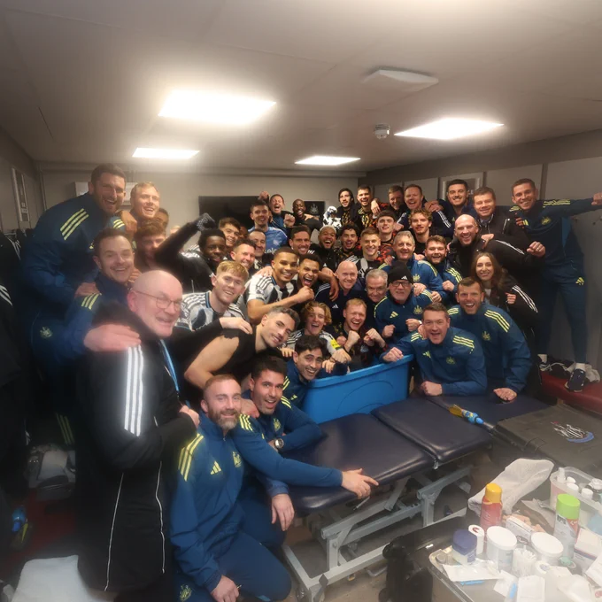 Team photo after Burnley win