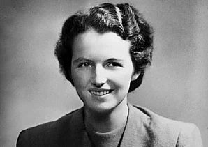 Picture of Mavis Batey.