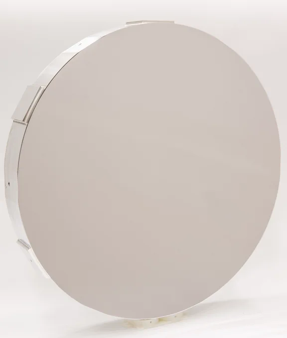 Prototype 30-cm aluminium mirror