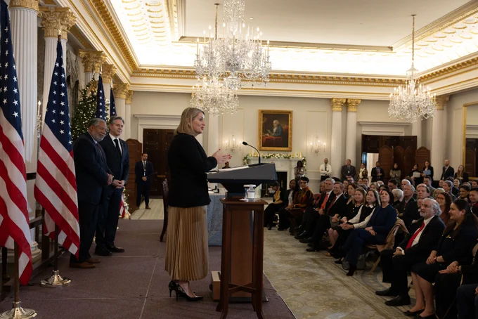 Under Secretary Allen addresses the room.

Photo courtesy Chuck Kennedy/Department of State.