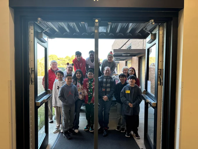 Program Challenge students at JHH organized a food drive and raised over 2000 non-perishable food items to help families in need during the Holidays!
