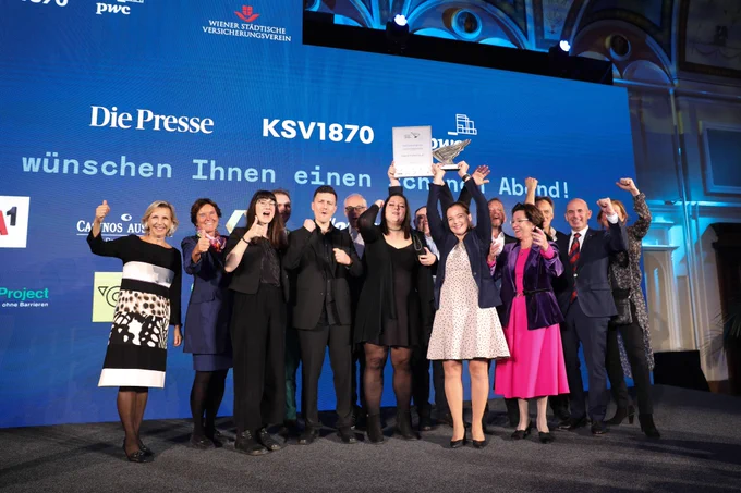 Das Team gewinnt den Inklusionspreis für das Annotationsteam von Kapsch TrafficCom beim Austria’s Leading Company Award 2023