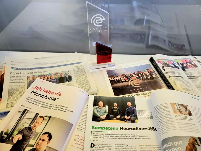 Zeitungen über unseren Verein und der Preis eAward 2023 im Bereich Bildung und Soziales