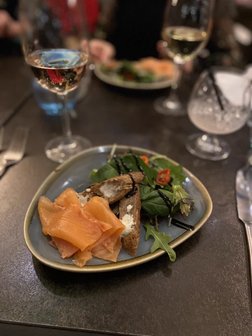Smoked salmon starter
