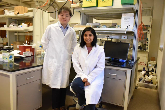 Researcher Hua Wang (left) with PhD candidate Rimsha Bhatta (right).