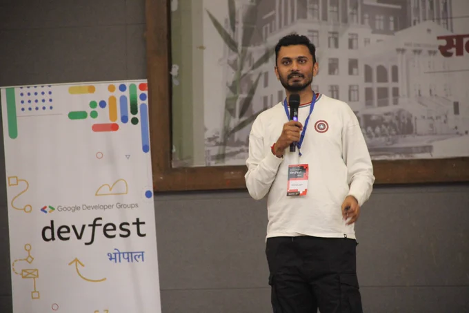 Mrinal Jain at Devfest Bhopal 
