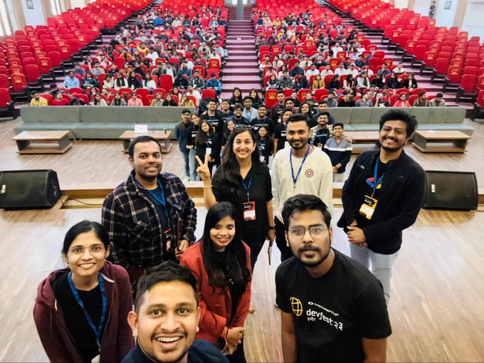 Mrinal Jain at Devfest Bhopal  in a group photo with speakers 