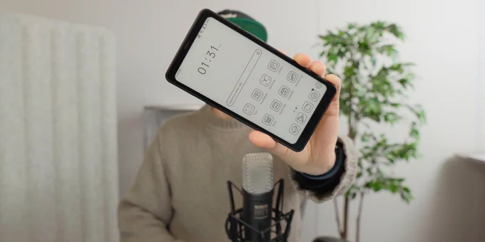 Screenshot aus Video zeigt Boox Palma.