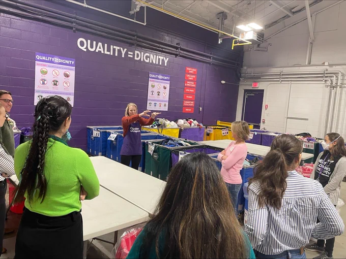 Cradles to Crayons explaining the volunteer process