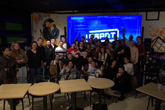 Ouverture de l'intersaison de la Coupe des Régions de Clash of Clans en plein cœur de Paris!