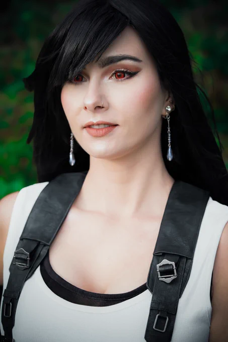 https://www.instagram.com/rainbowraven_cosplay/