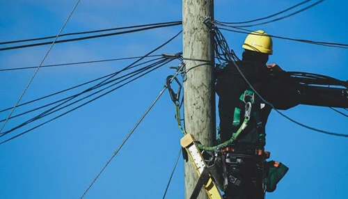 Effectively running a business is an important undertaking, and if you’re running a field service management business that becomes even more challenging. Coordination with your technicians, issuing invoices without delay, and managing inventory becomes more complicated when a section of your business is on the go.