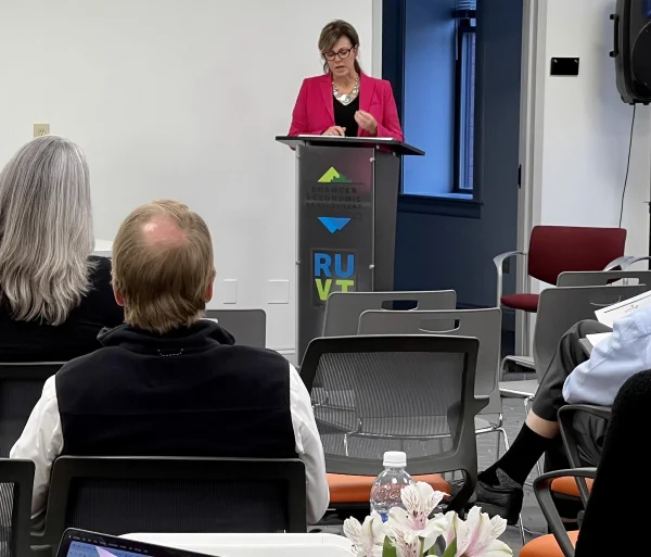 Commerce Secretary Kurrle speaks at GROW meeting