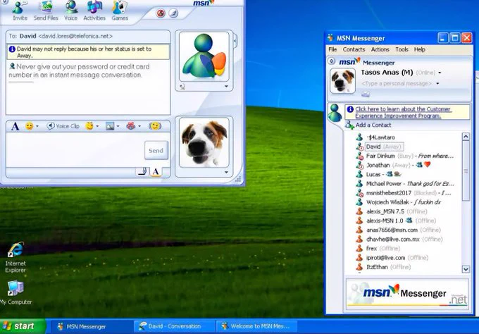 É mostrada uma captura de tela da interface do usuário do MSN Messenger, um serviço de mensagens instantâneas popular na década de 2000. Na captura de tela, você vê uma janela aberta de uma conversa no MSN Messenger e a lista de contatos no canto superior direito. Na janela de conversa, você verá uma mensagem informando que “David” não pode responder devido às suas configurações atuais.
