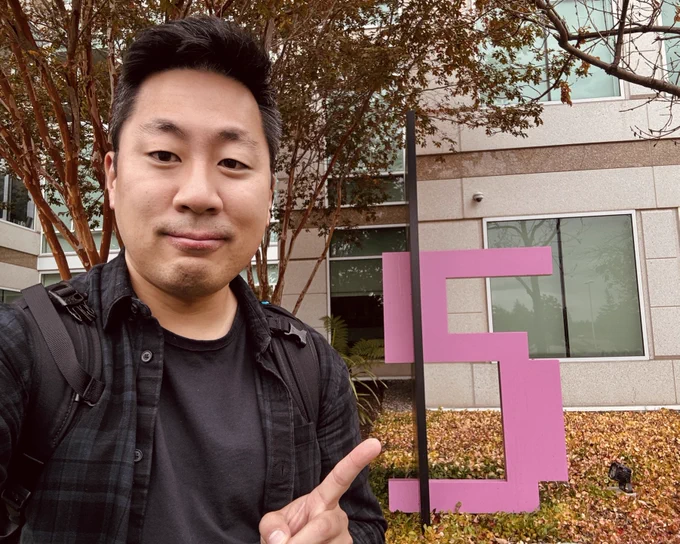 Greg in front of IL5
