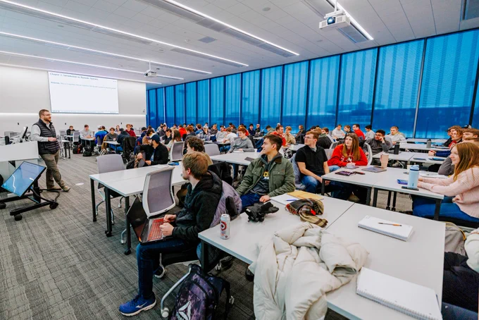Eric Markvicka teaches Introduction to Dynamics and Control of Engineering Systems on the first day of classes in Kiewit Hall.