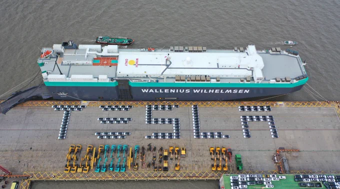 Wallenius ship loading Teslas in Shanghai on a previous occasion
