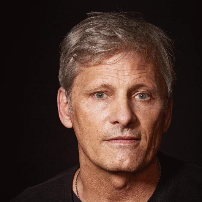 Headshot of Viggo Mortensen