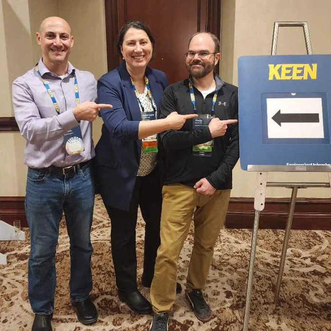 Faculty members at a KEEN conference
