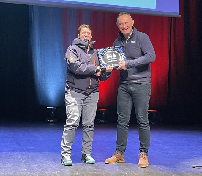 Birchleg Salver 
Women’s Individual Combination Race
Lt Cdr Kate Retallick, HMS Pegasus