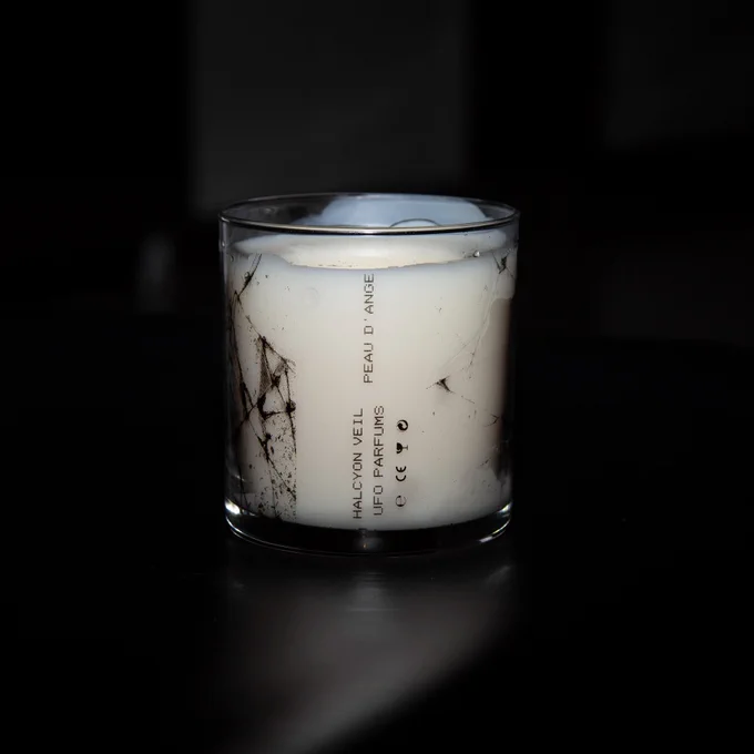 photo of a candle 