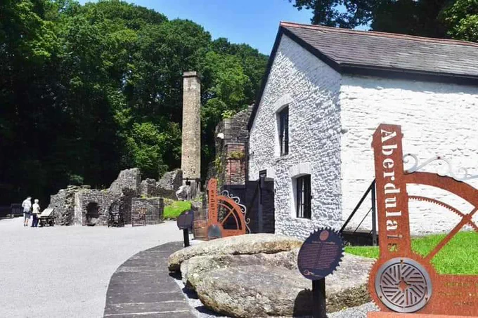 Buildings at Aberdulais tinworks