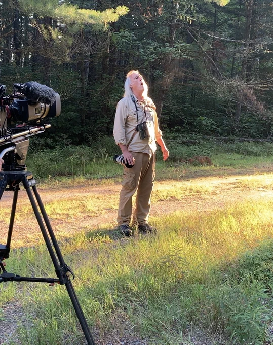 Mike Runtz does a wolf howl while being filmed 