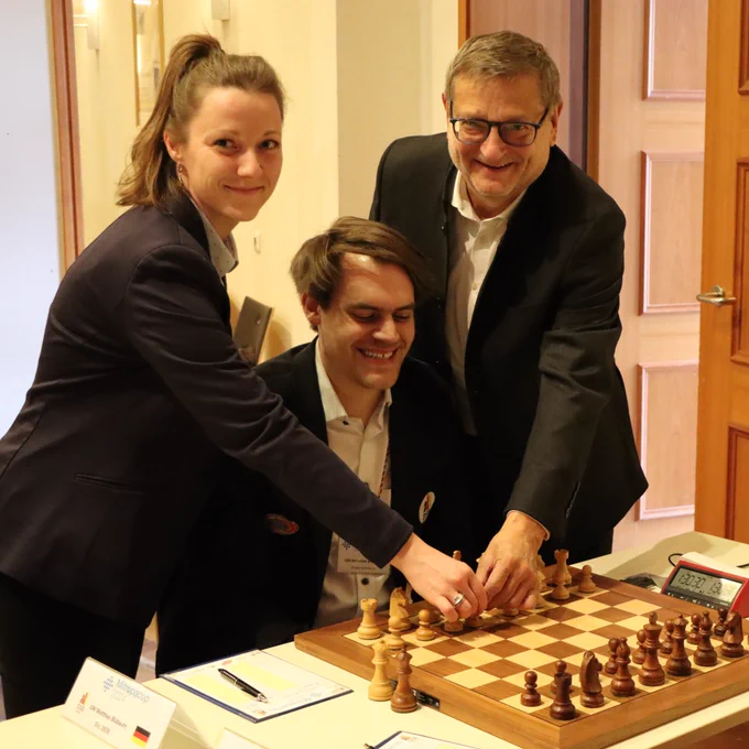 Claudia Ziener (Sponsor Vertreterin UKA),Matthias Blübaum, Rüdiger Lieberknecht (Bürgermeister Apolda) ©Frank Hoppe
