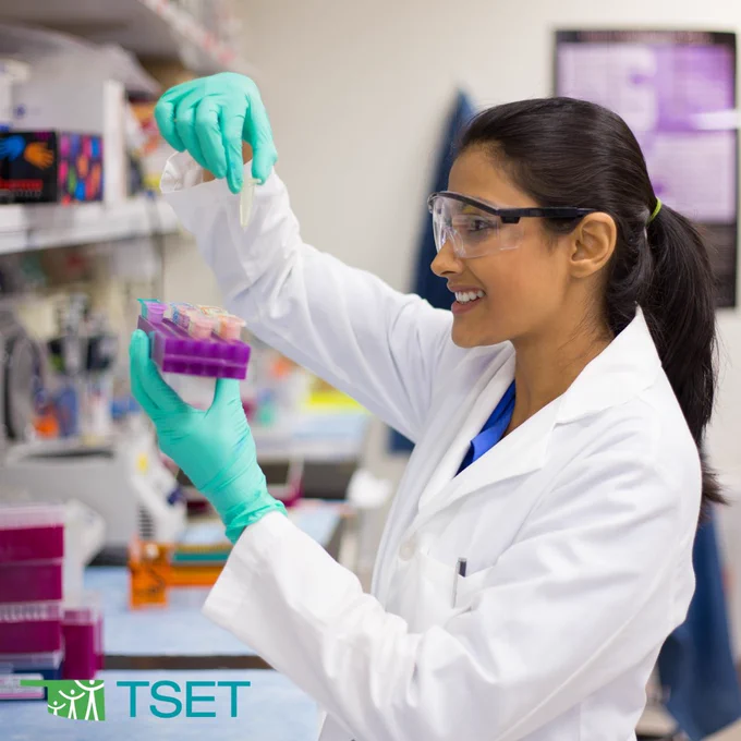 Image of a woman in a lab.
