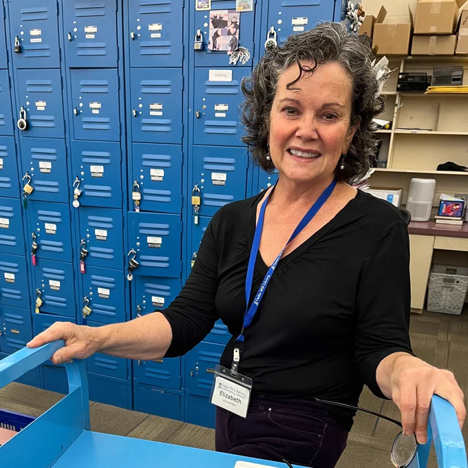 library volunteer 