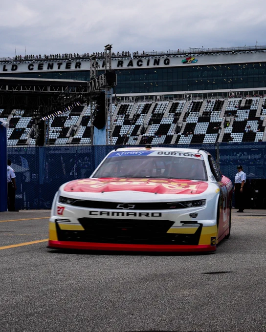 The No. 27 car at DAYTONA.