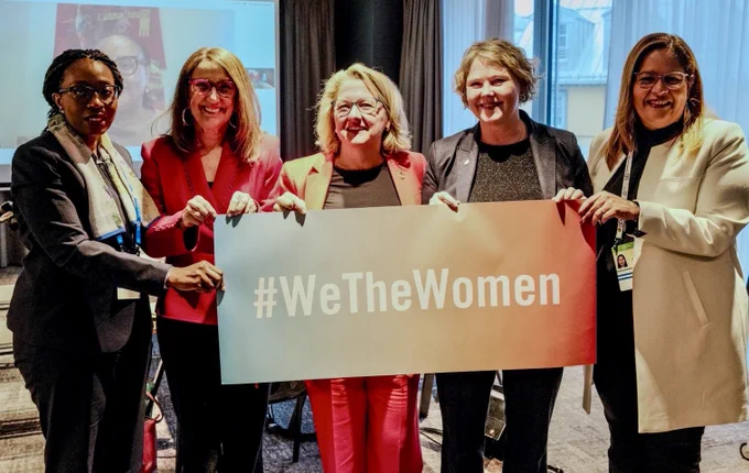 Dr. Vera Songwe, Rebeca Grynspan, Svenja Schulze, Anne Beathe Tvinnereim, Yadir Salazar-Mejia (left to right) / Swazi Tchabalala in the background
