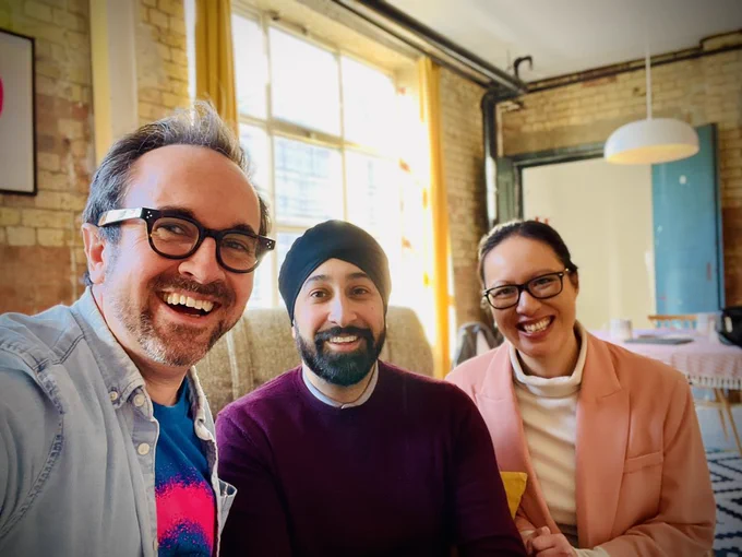 Three clinical advisers in a bright studio showered in sunlight! ☀️