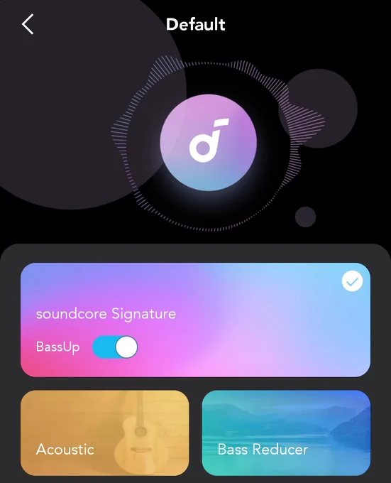 Screenshot aplikasi soundcore dengan pengaturan BassUp menyala.