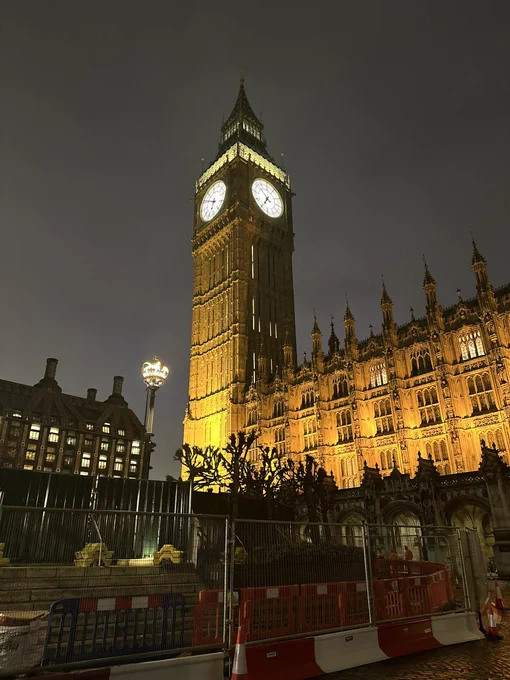 An image of Big Ben and the Houses of Parliament