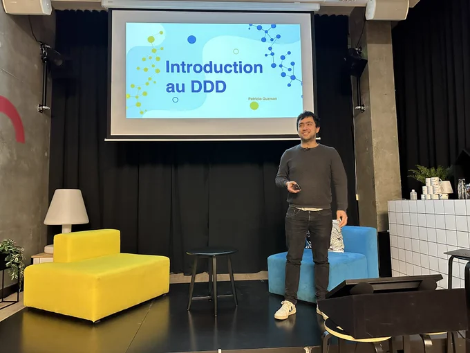 Patricio présente le second talk sur le DDD.