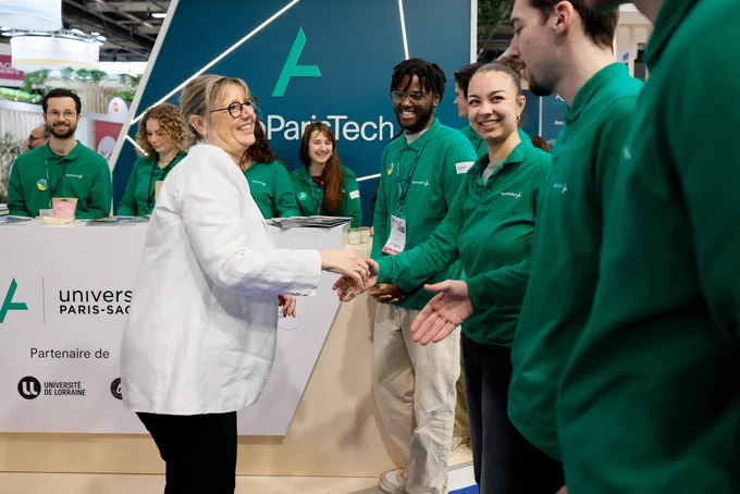 Sylvie Retailleau et des étudiants d’AgroParisTech.