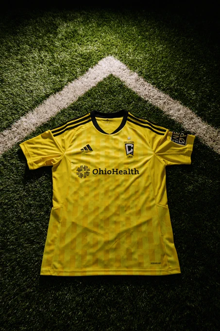 Photo of a Crew 2 jersey.