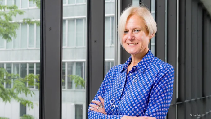 Porträtfoto von Prof. Dr. Katrin Salchert, Rektorin der Hochschule für Technik und Wirtschaft Dresden (HTWD).