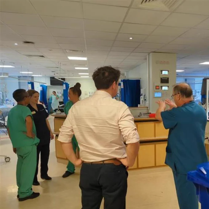 Peter Landstrom and Julie Hamilton are given a tour of Beech ward at Barnet Hospital 