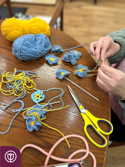 making forget me nots for Dementia week 2024. letchworth garden city, Hertfordshire. #thinkDementia #Dementiaawareness