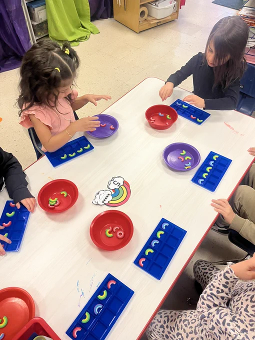 Counting rainbows with 10 frames #prek #math #tenframes #rainbows #pat #dph