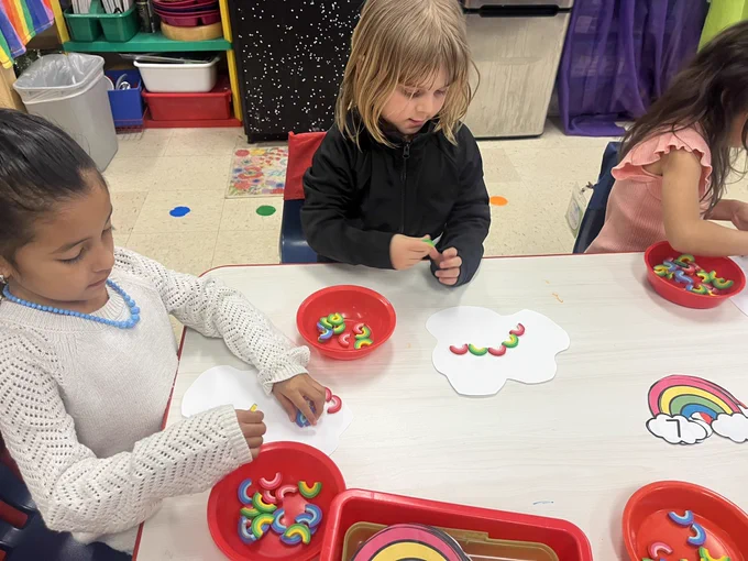 Counting rainbows with 10 frames #prek #math #tenframes #rainbows #pat #dph